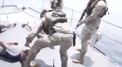 فيديو “الإنزال البحري” يعود لعملية مكافحة قرصنة في المحيط الهندي وليس لأحداث إيرانية 