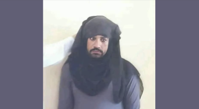 الصورة من مصر وليست لمتظاهر قبض عليه في المكلا