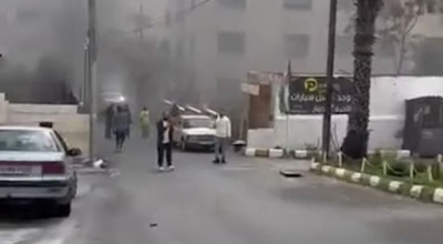 حقيقة فيديو سقوط شظايا صاروخية في رام الله: المقطع من عمّان قرب المستشفى الاستشاري