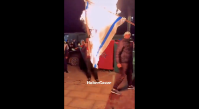 انتشار فيديو قديم لاحراق متظاهرين مغربيين لعلم دولة الاحتلال الإسرائيلي 