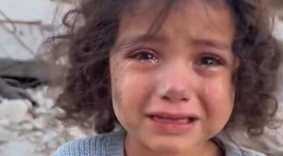 فيديو الطفلة الباكية من غزة مُولَّد بالذكاء الاصطناعي