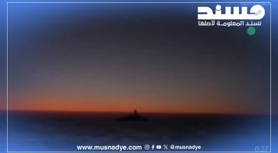 الفيديو قديم وليس لإطلاق غواصات إيرانية صواريخ من البحر على إسرائيل