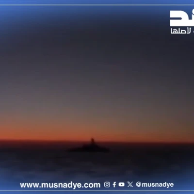 الفيديو قديم وليس لإطلاق غواصات إيرانية صواريخ من البحر على إسرائيل