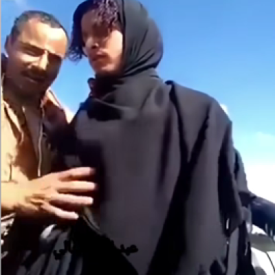 ما حقيقة فيديو القبض على مسلح متنكر بزي نسائي في يافع؟