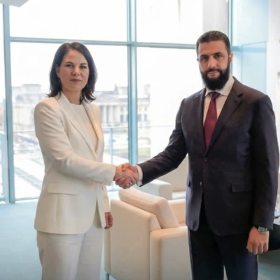 بين برلين والأمم المتحدة.. رادار تكشف زيف صورة “الشرع وبيربوك” المولدة بالذكاء الاصطناعي