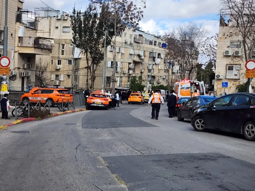 توفّي طفلان يهوديان في حادثة حضانة في القدس، وليس عشرين طفلًا