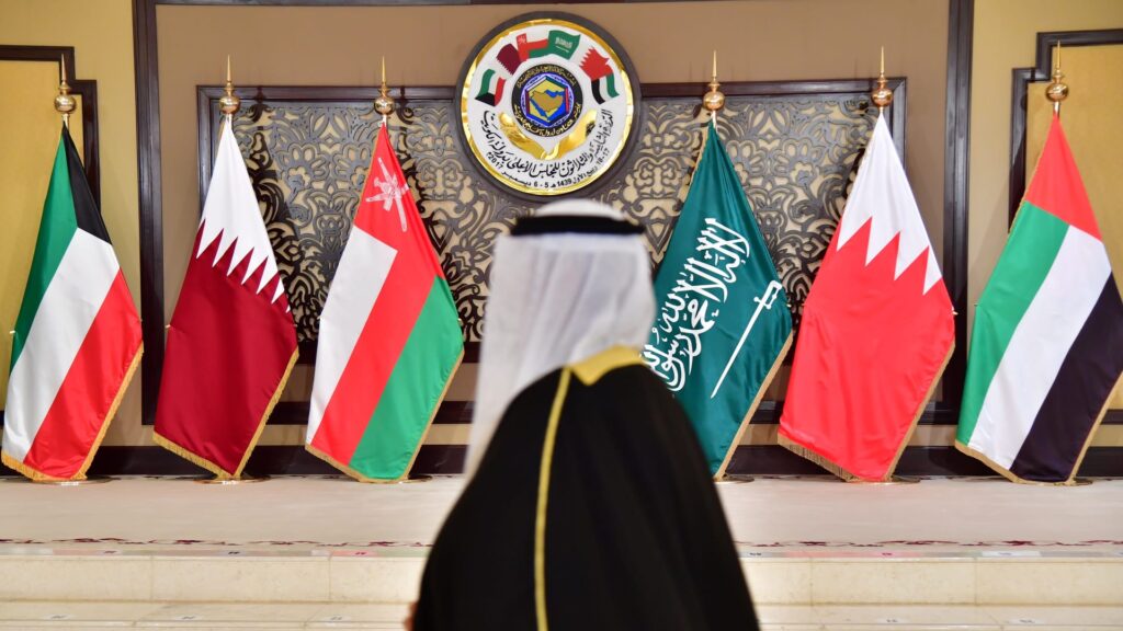 هل قدم مجلس التعاون الخليجي دعما ماليا للبنك المركزي اليمني؟