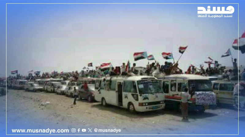 صورة قديمة وليست لحشد الموالين للانتقالي المتجهين إلى عدن اليوم.