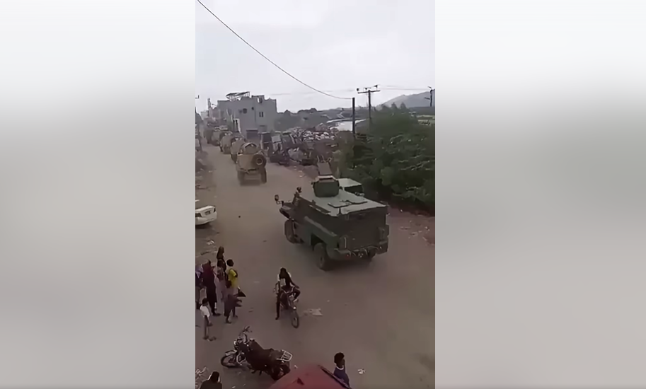 فيديوهات قديمة وليست لتحركات حوثيـ.ـة في تعز والتربة