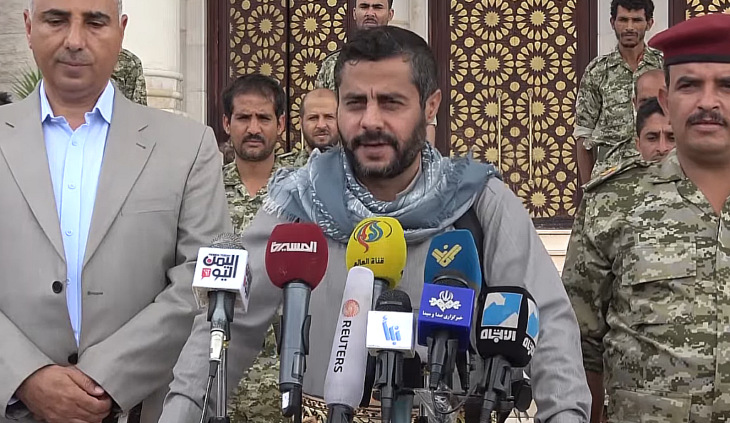 فيديو يُزْعم أنّه يُوثِّق انشقاق كتيبة من قوات حراس الجمهورية وانضمامها للحوثيين حديثًا .. ما حقيقته؟